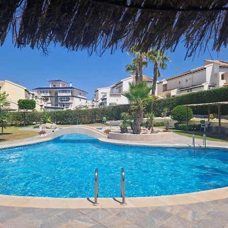 Lovely Apartment Near The Beach In Sunny La Mata 托雷维耶哈 外观 照片