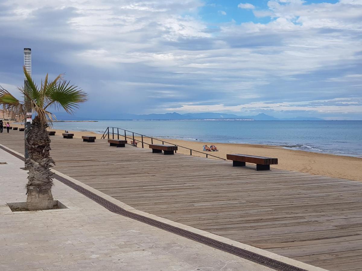 Lovely Apartment Near The Beach In Sunny La Mata 托雷维耶哈 外观 照片