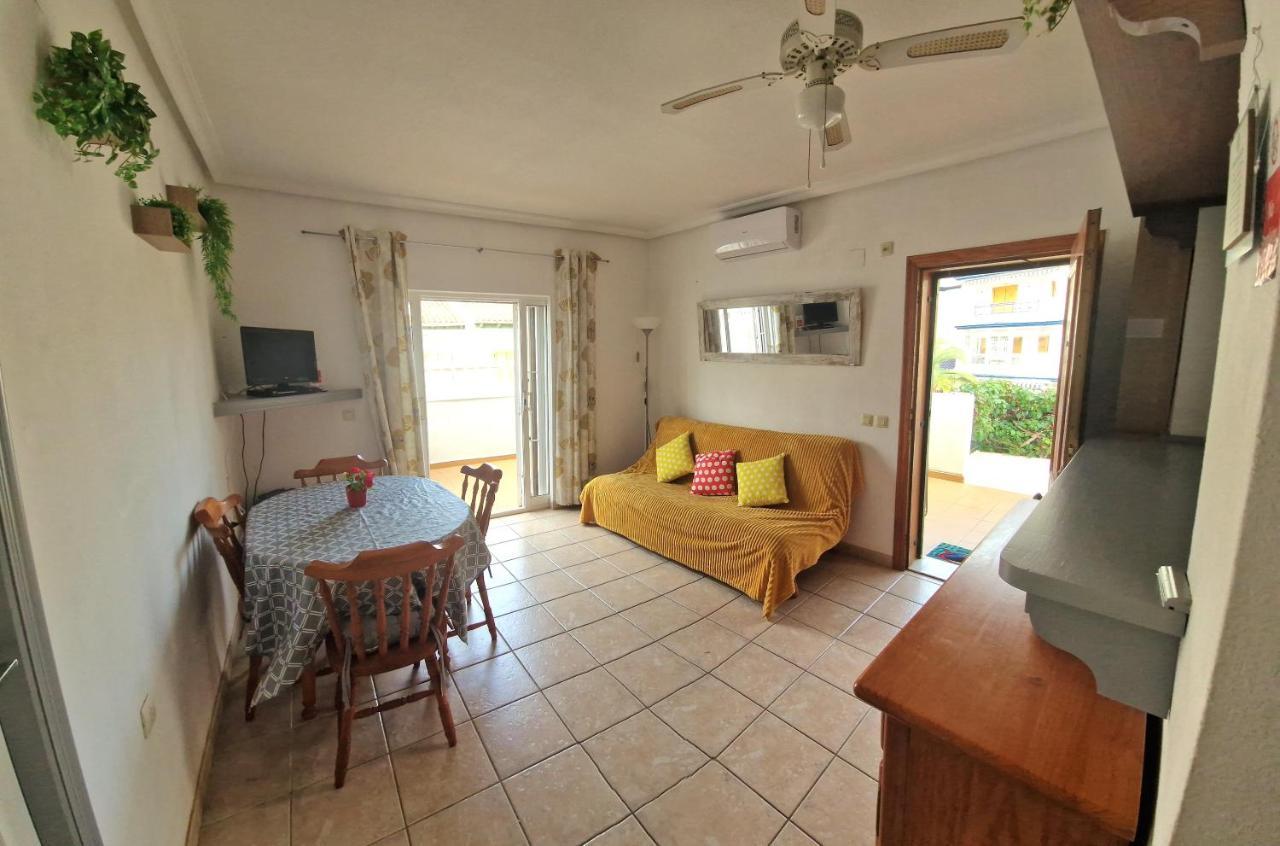 Lovely Apartment Near The Beach In Sunny La Mata 托雷维耶哈 外观 照片