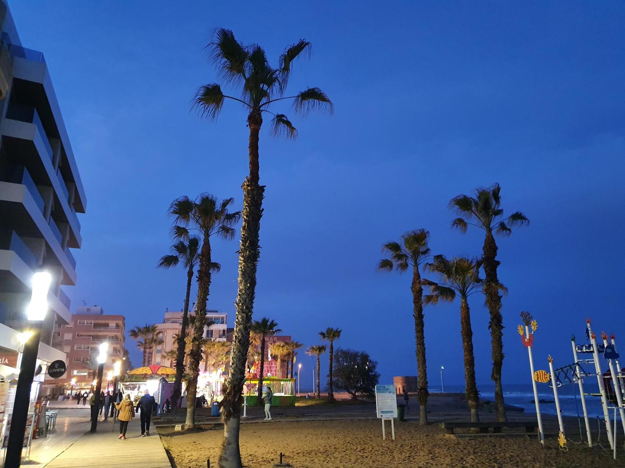 Lovely Apartment Near The Beach In Sunny La Mata 托雷维耶哈 外观 照片
